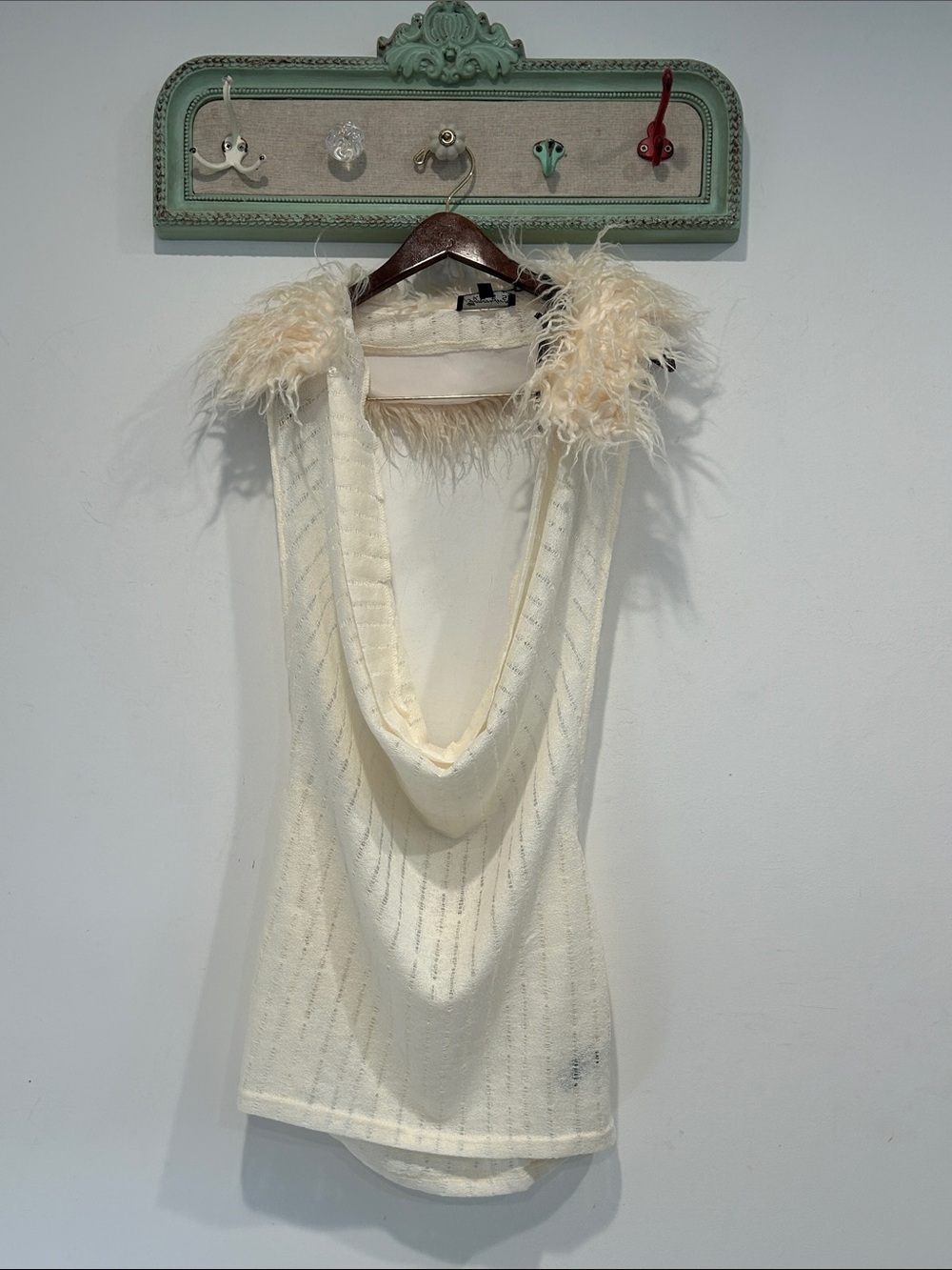 Dolls Kill plunging v neck Cream Feather-Trim collar open back Mini Dress new Lg